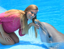 Foto con delfines en Mundomar Benidorm